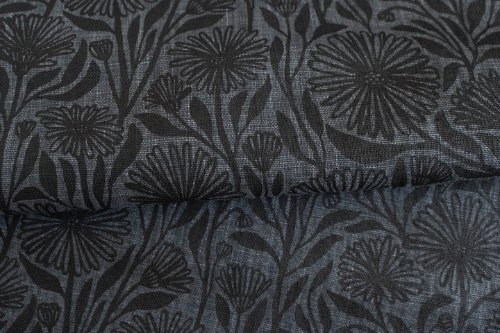 Native Daisy in Black on Granite Heavyweight