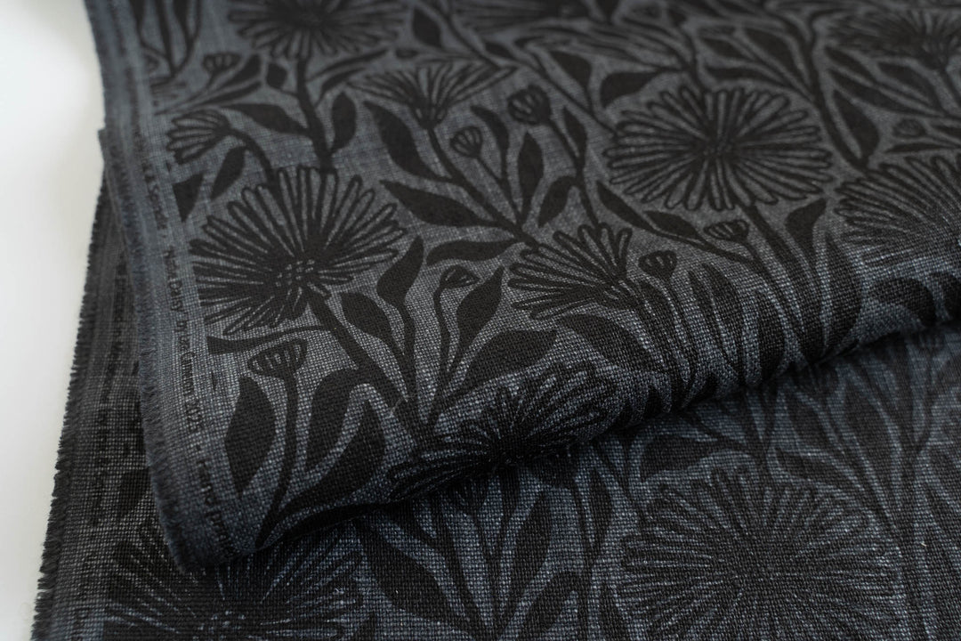 Native Daisy in Black on Granite Heavyweight