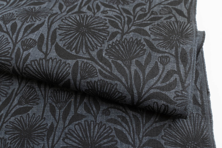 Native Daisy in Black on Granite Heavyweight