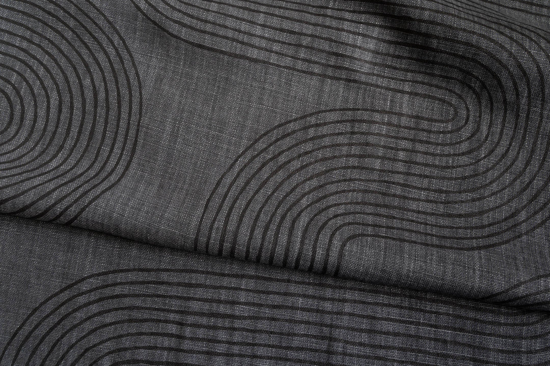 Riverbend in Black on Granite Heavyweight