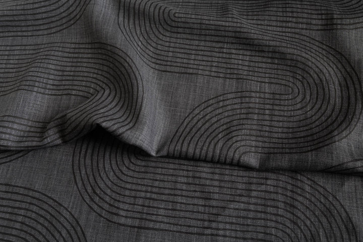 Riverbend in Black on Granite Heavyweight