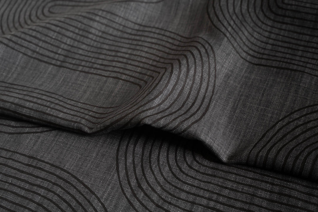Riverbend in Black on Granite Heavyweight