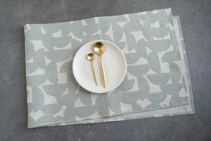Stoneware in Saltbush Table Runner