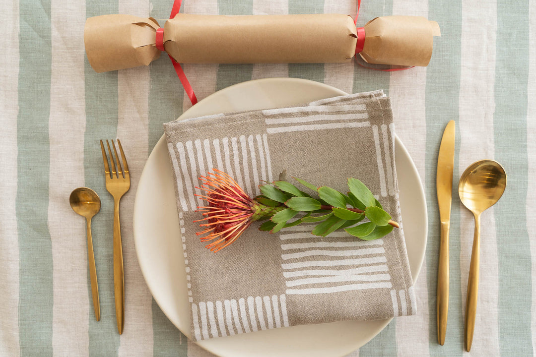 Drift Check in Soft White Napkins - Set of 4