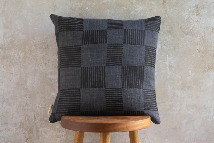 Cushion - Drift Check in Black