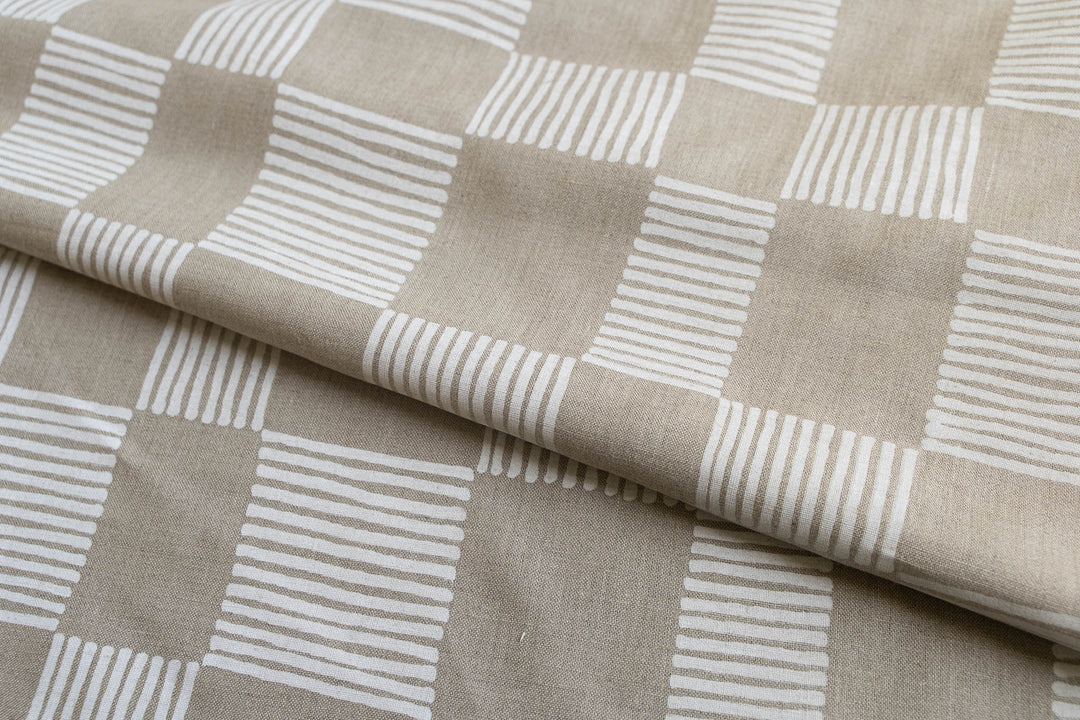 Drift Check in Soft White on Flax Midweight
