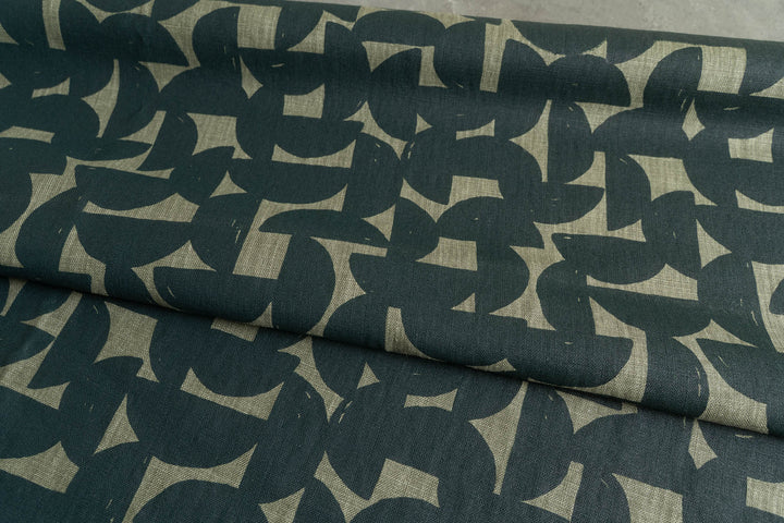 Stoneware in Rainforest on Spinifex Heavyweight