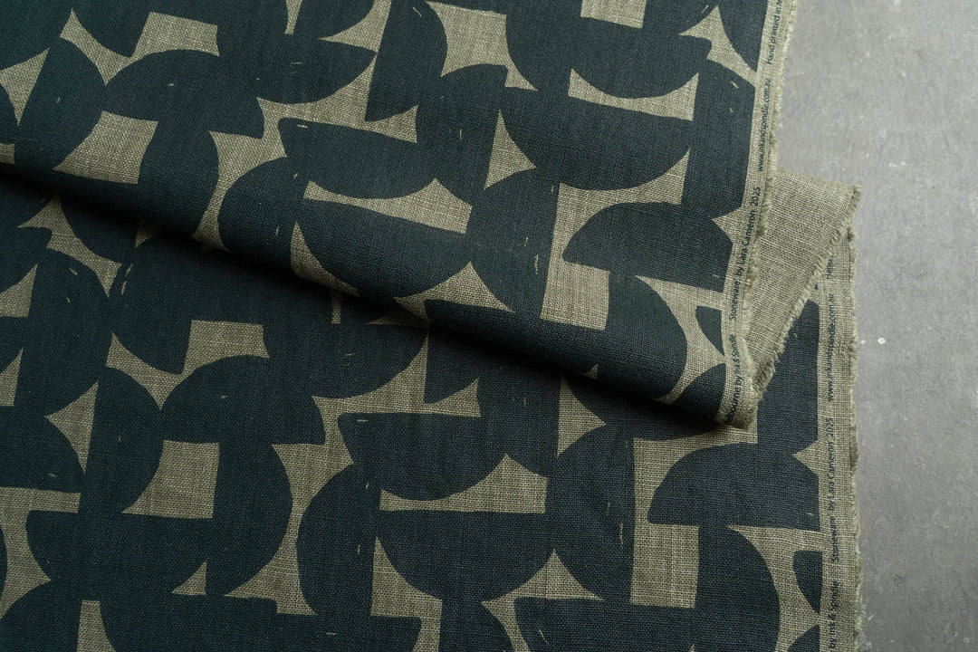 Stoneware in Rainforest on Spinifex Heavyweight