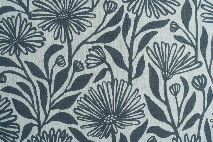 Native Daisy in Bluestone on Mint Midweight