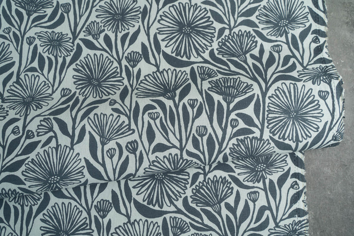 Native Daisy in Bluestone on Mint Midweight