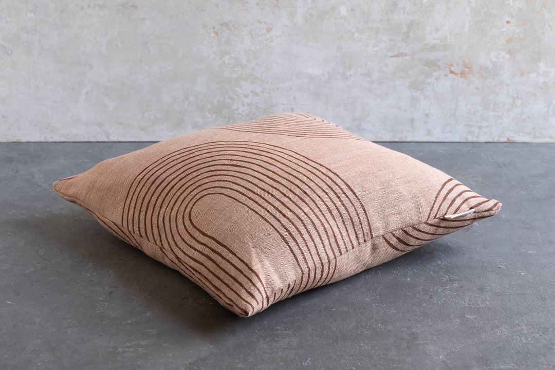 Cushion - Riverbend in Brown Ochre