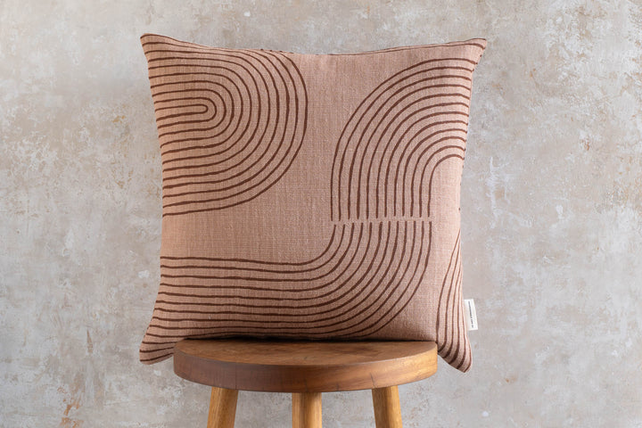 Cushion - Riverbend in Brown Ochre
