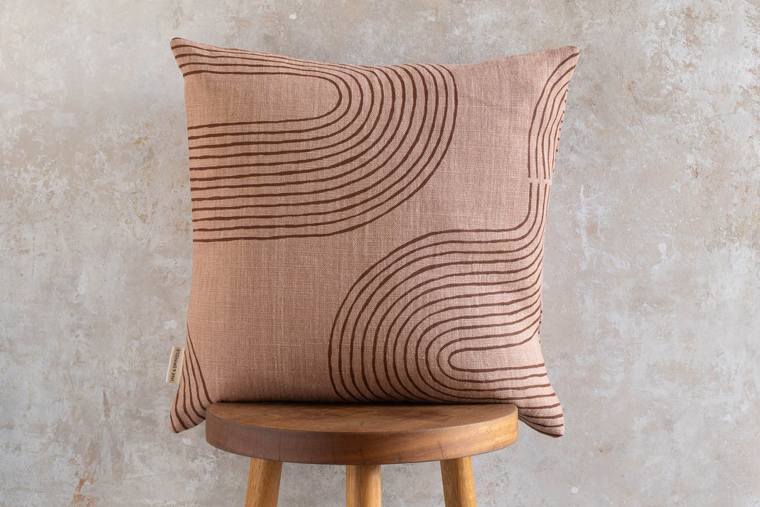Cushion - Riverbend in Brown Ochre