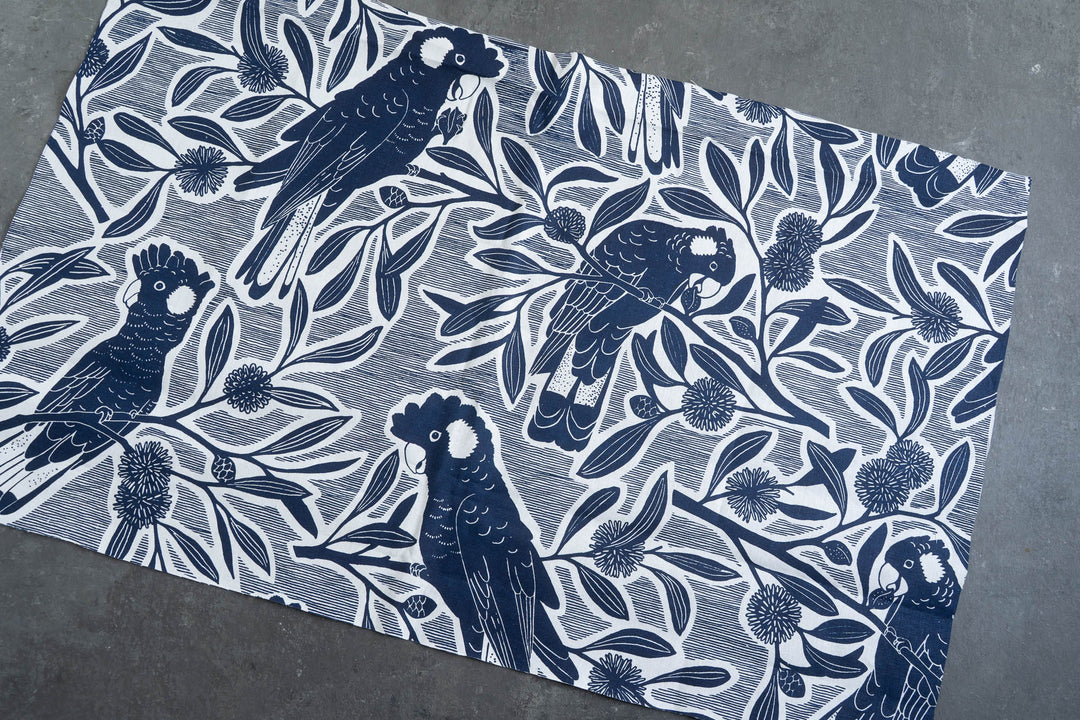 Remnant - Cockatoo in Tasman on Cream